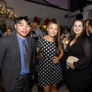 0005_Lauxes-Grates-Party-800x800