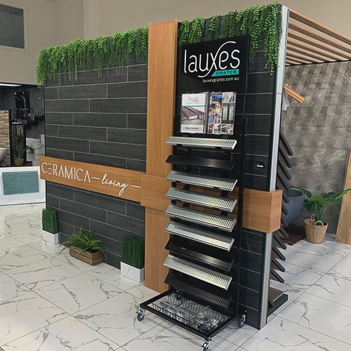 Lauxes Distributor Ceramica Living with a Lauxes display stand
